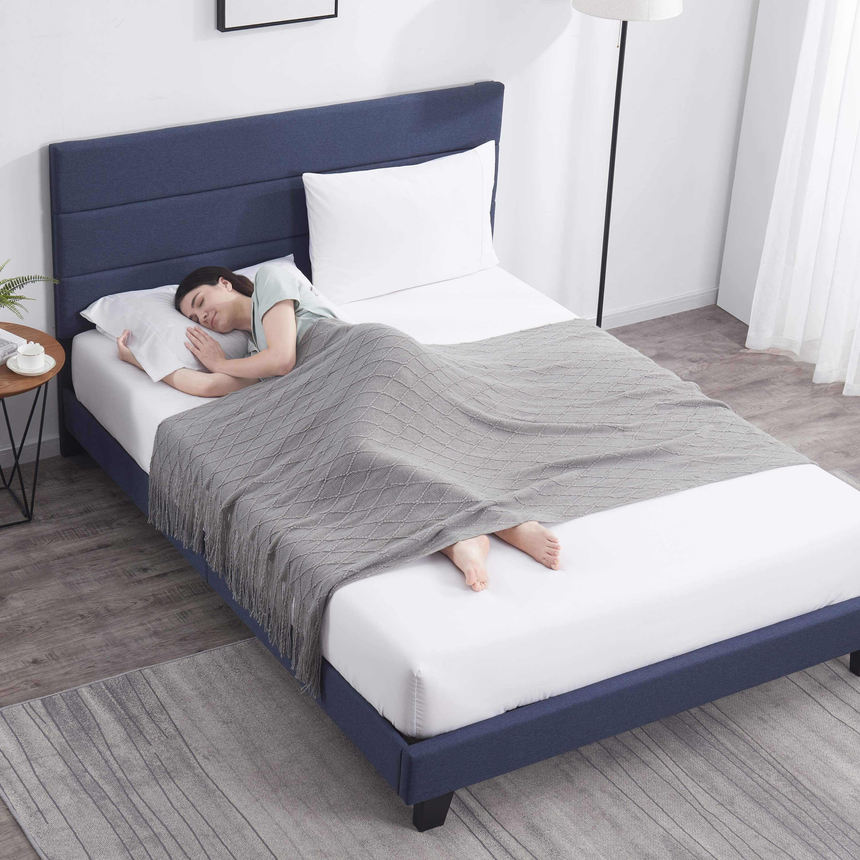 Lammaloe King Size Platform Bed Frame with Horizontal Channel Upholstered Headboard, Navy, King