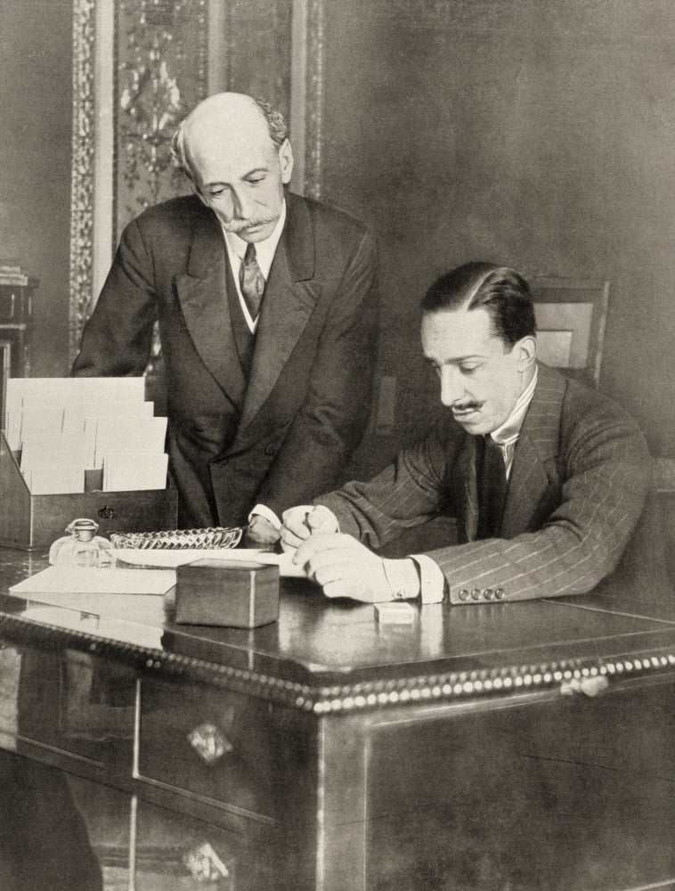 Alfonso Xiii De Borbn 1886 1941 King Of Spain From His Birth Until The Proclamation Of The Second Republic In 1931 Here Seen With Eduardo Dato Iradier Presidente Del Consejo From La Esfera 1914 Canva