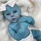 thumbnail image 3 of Muñeca Reborn JOYARR de 50 cm con piel azul y ojos marrones realistas, 3 of 7