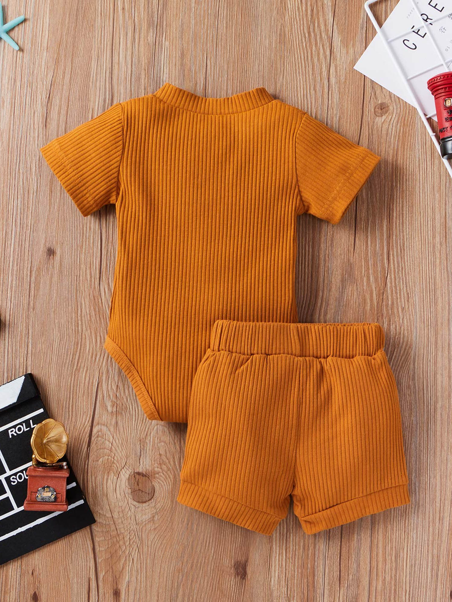 3pc outfit size 6month-5yrs Napatikana Mwanza nafanya delivery na