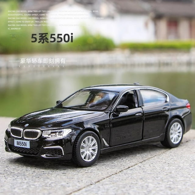 1:36 M550I sedan Alloy Luxury Car Model Diecast & Toy Vehicles Metal Toy Car Model Collection Simulation Children Gift black no box