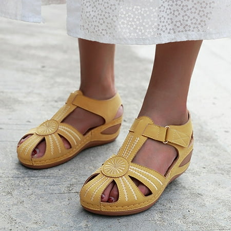 

Women‘s Hollow Out Wedge Sandals Solid Color Hook And Loop Soft Sole Sandals Women‘s Footwear