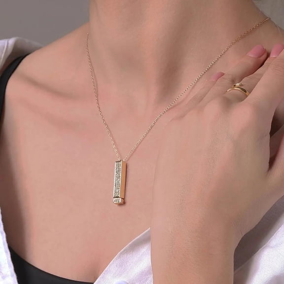 Fwttom Pendant Necklace for Women Dainty Zirconia Necklace Trendy Jewelry Holiday Gift