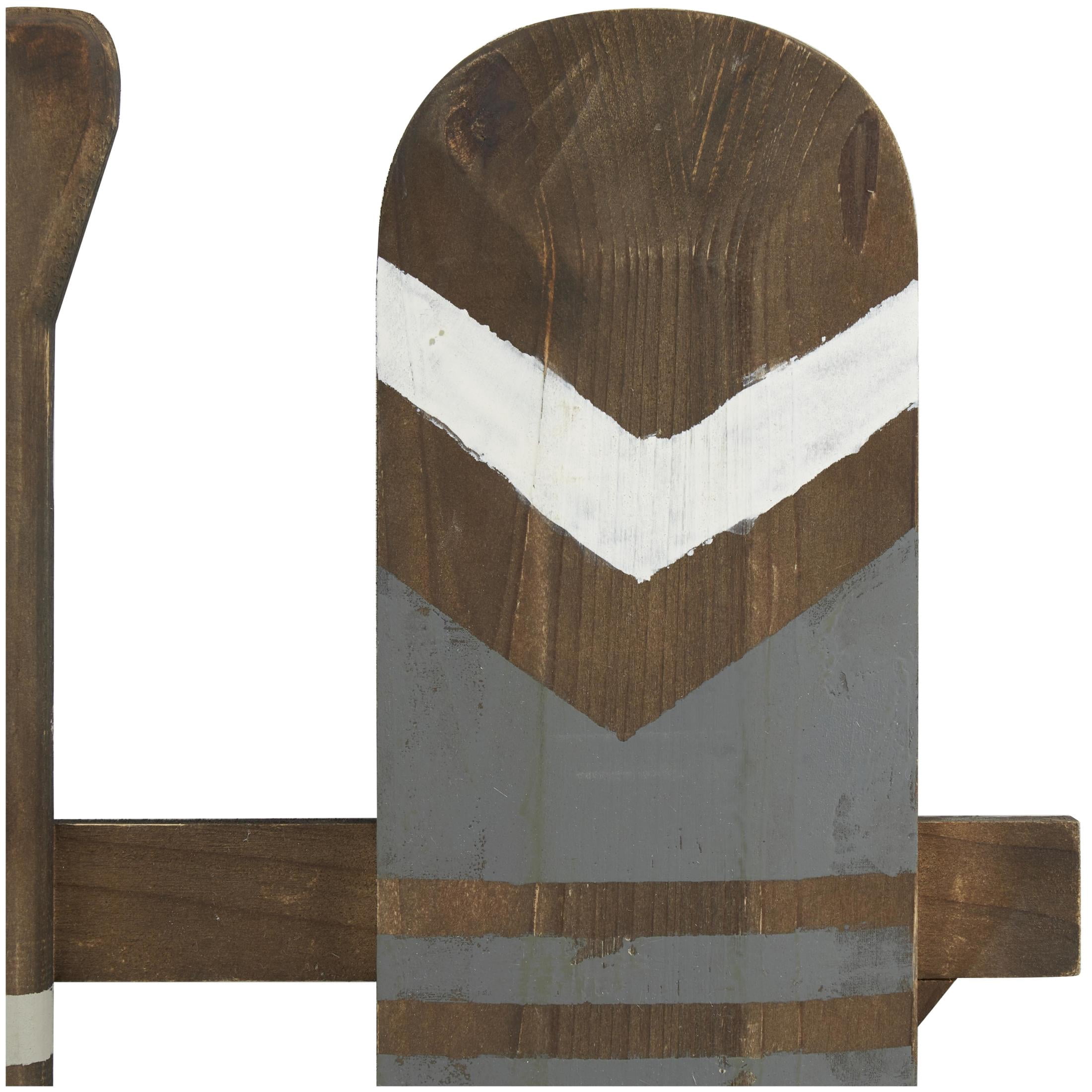 DecMode Light Gray Wood Arrow and Stripe Patterned Paddle Wall Decor with Arrow and Stripe Patterns
