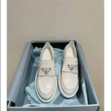 

British style loafers women‘s new retro metal triangle platform shoes thick heel shoes