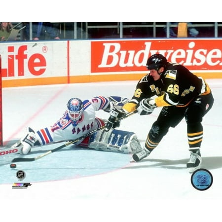 - Mario Lemieux Action Photo Print
