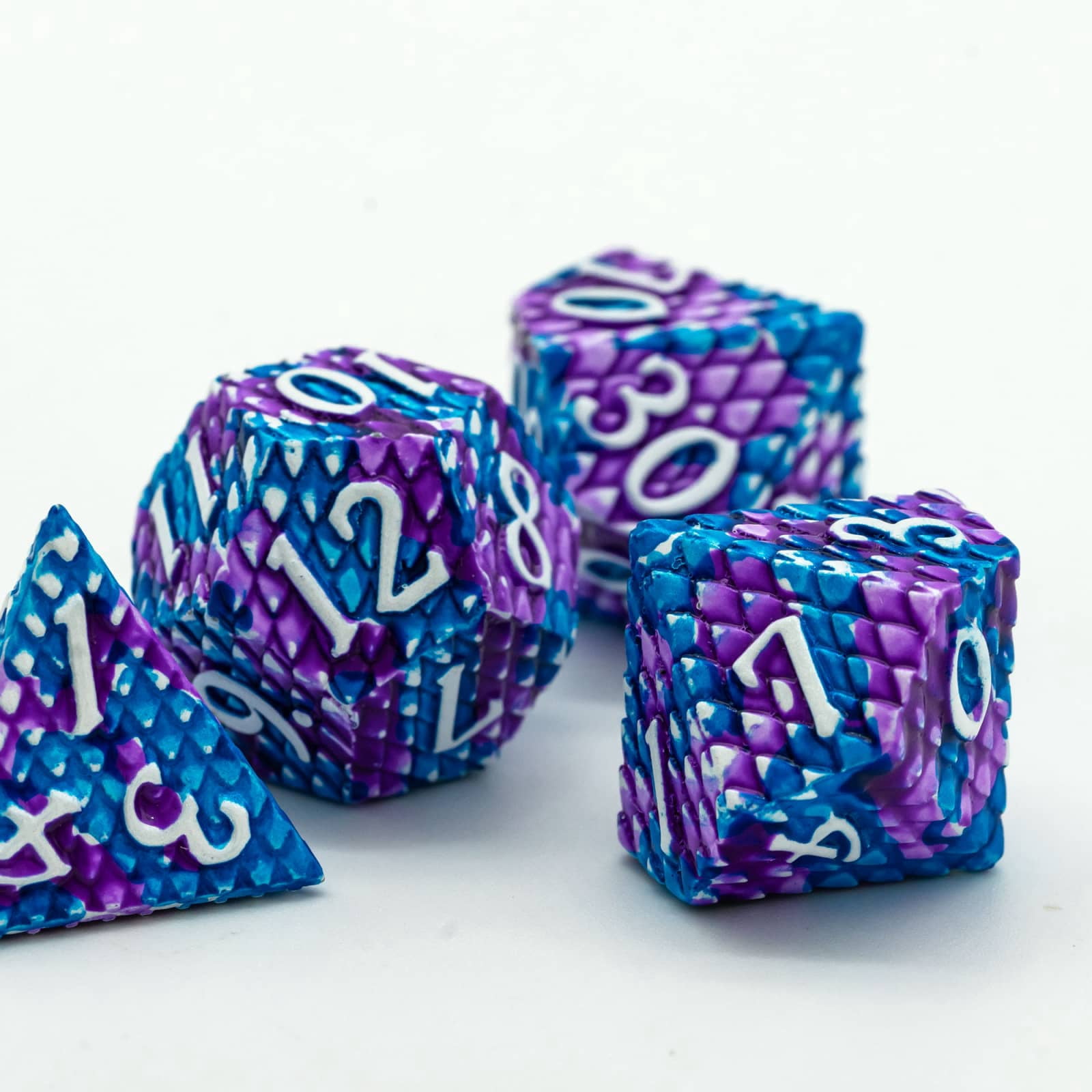 Cusdie 7PCS/Set DND Metal Dice, Dragon Scale Metal Dice Set, Polyhedral Dice Set, for Role Playing Game D&D Dice MTG Pathfinder