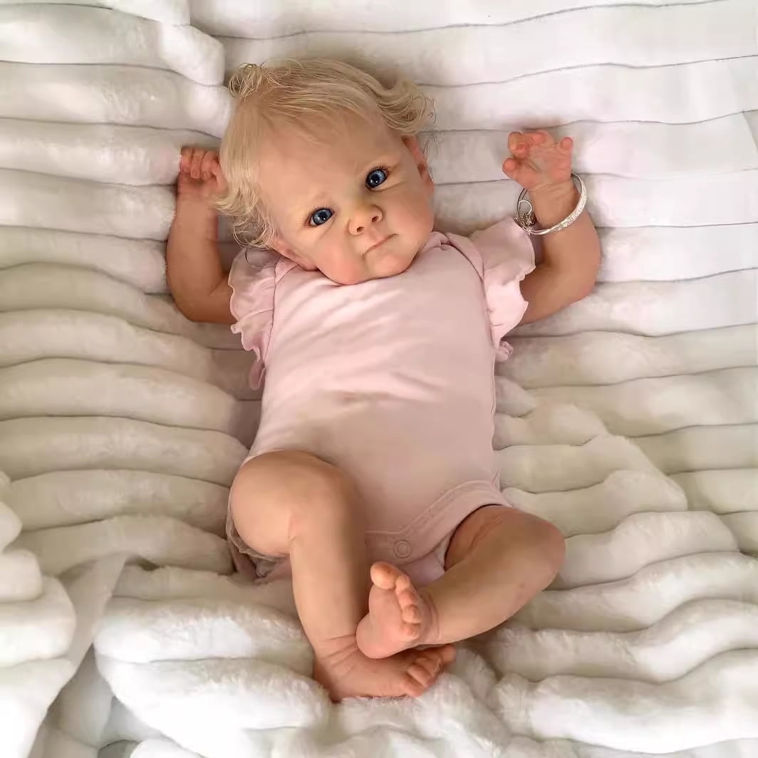 18 Inch Realistic Reborn Baby Doll, Soft Vinyl Limbs Cloth Body, Hand-Painted, Realistic Newborn Baby Doll Lifelike Feel, Perfect for Play or Gift, Kids Age 3+