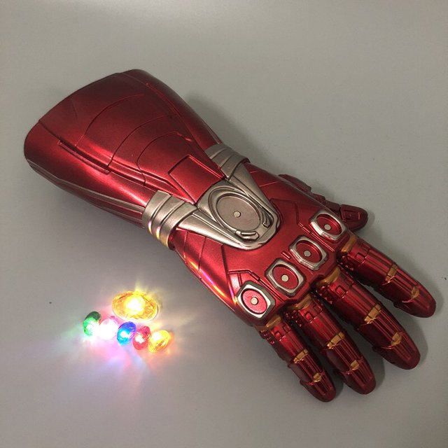 Guantes brillantes de Marvel para niños, guante luminoso de Iron Man, Gema desmontable de Pvc, figuras periféricas de Thanos, guantelete del infinito