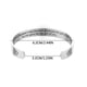thumbnail image 3 of Fiudx Pulsera con Letras, Brazalete Personalizado para Hija, Mensaje Conmovedor de Mamá, Diseño Ajustable de Acero de Titanio, Regalo para Ocasiones Especiales, Recuerdo Significativo para La Familia, 3 of 6
