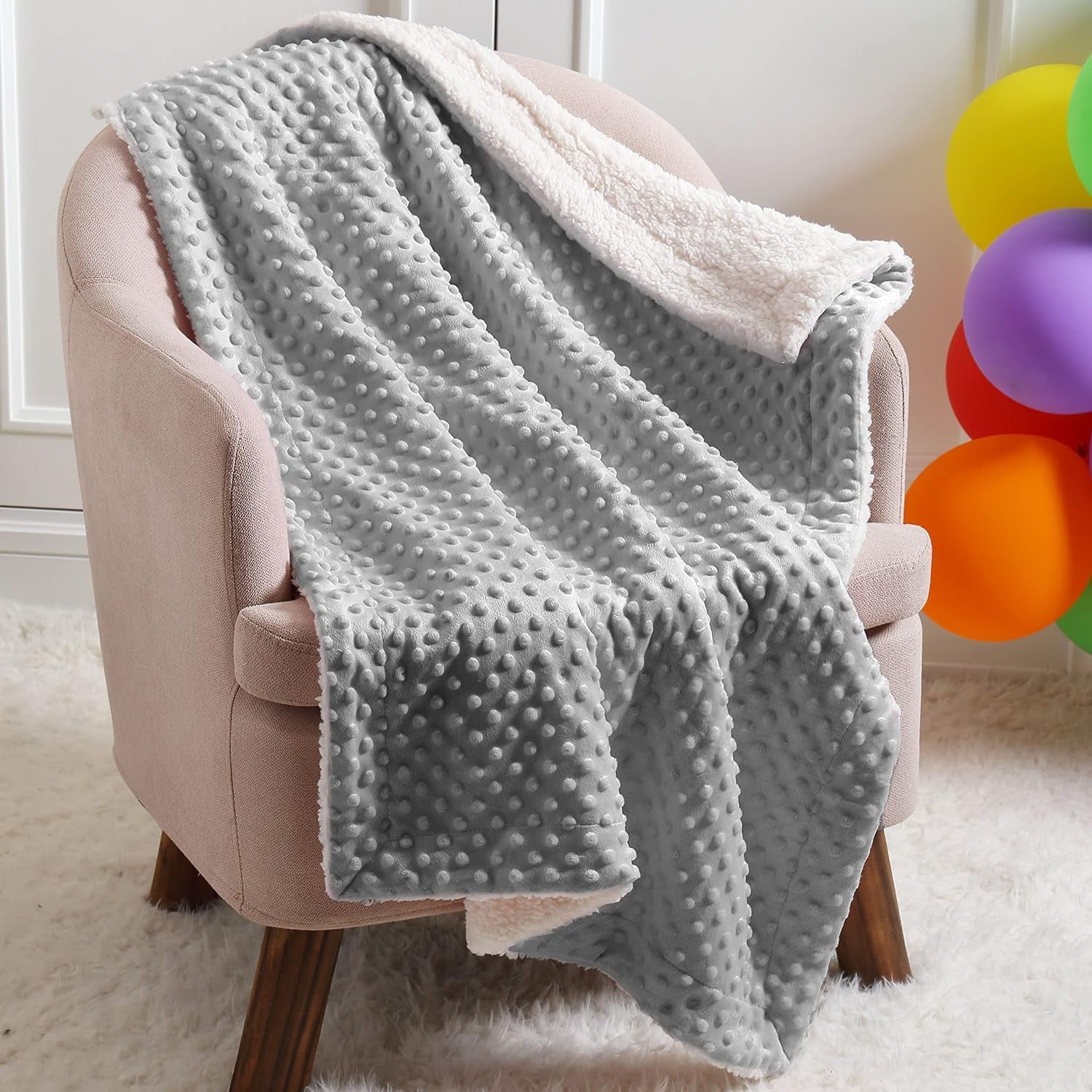 CREVENT Baby Gift Set Storage Basket with Baby Blanket,Security Blanket,Taggie,Gift Bag with Ribbon,Grey,Unisex,4Items
