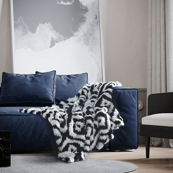 Inspired Home Rosalynn Machine Washable Diamond Design Throw, 50"x60", Black