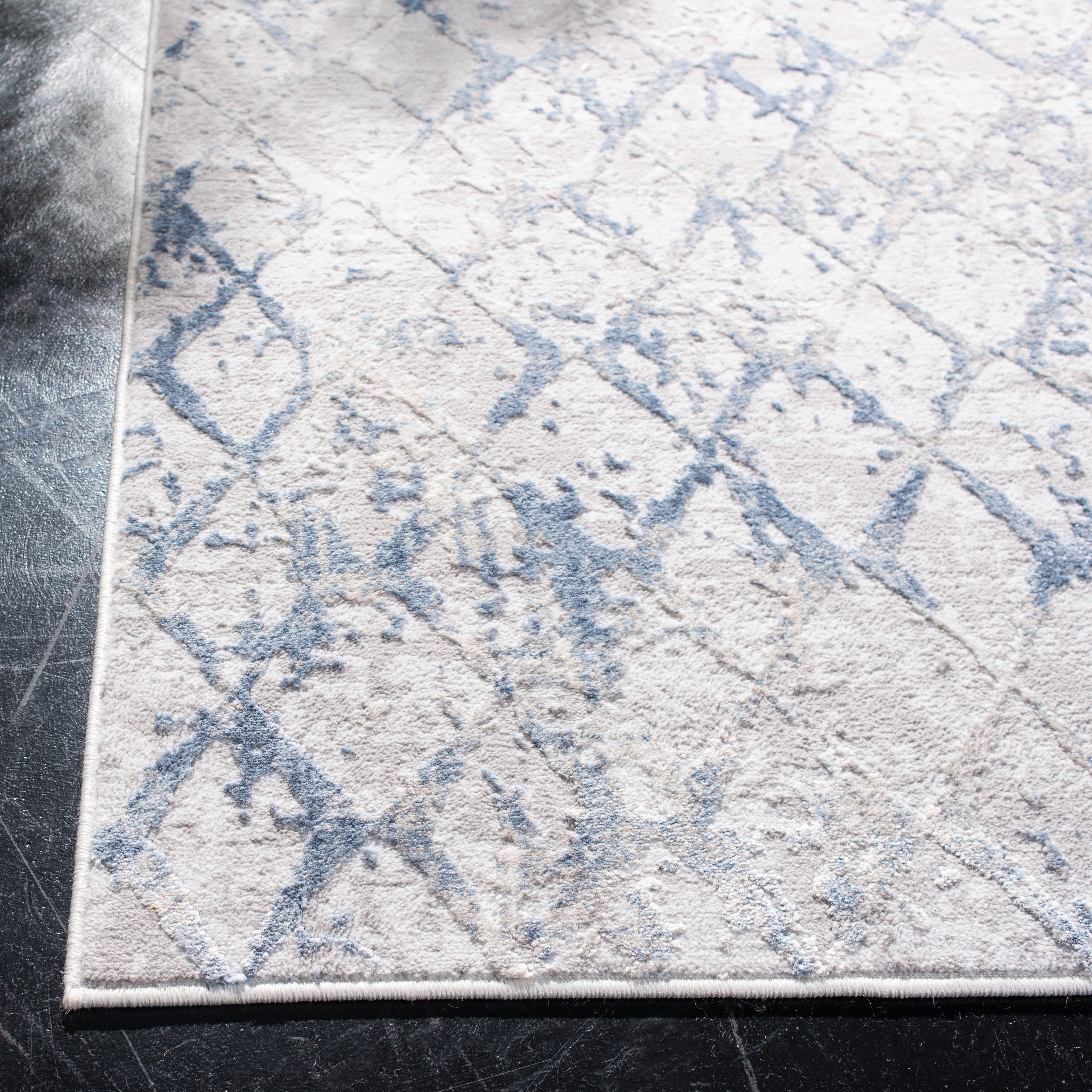 Safavieh Amelia Roslyn Abstract Area Rug, Light Gray/Blue, 6' x 8'