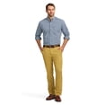 thumbnail image 4 of Pantalones Chino Americanos IZOD para Hombre, Corte Recto y frente Plano, color Caqui, 4 of 6