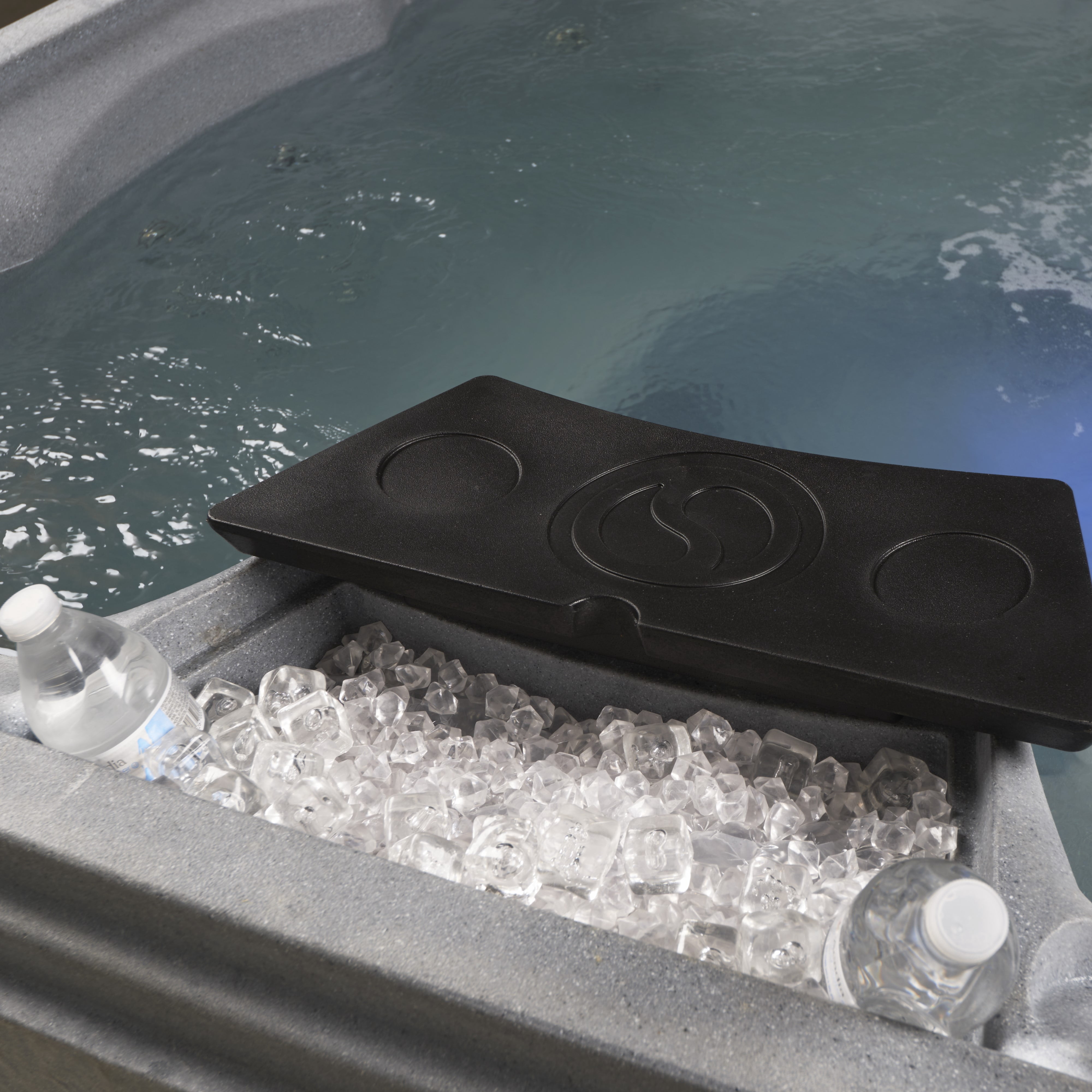 Aqualife by Strong Spas Palm Beach 6 Person 69-Port Lounger Spa, 30 Jets, Gray Granite