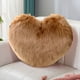 thumbnail image 1 of Almohada de peluche para dormitorio, imprescindible para dormitorio, almohada de lana sintética en forma de corazón, cojín de sofá de peluche de pelo largo para sala de estar, almohada de regalo bonit, 1 of 6
