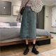 thumbnail image 4 of Falda vaquera de otoño 2022 para mujer, cintura alta, adelgazante, abertura lateral, estilo vintage de Hong Kong, longitud media, 4 of 4