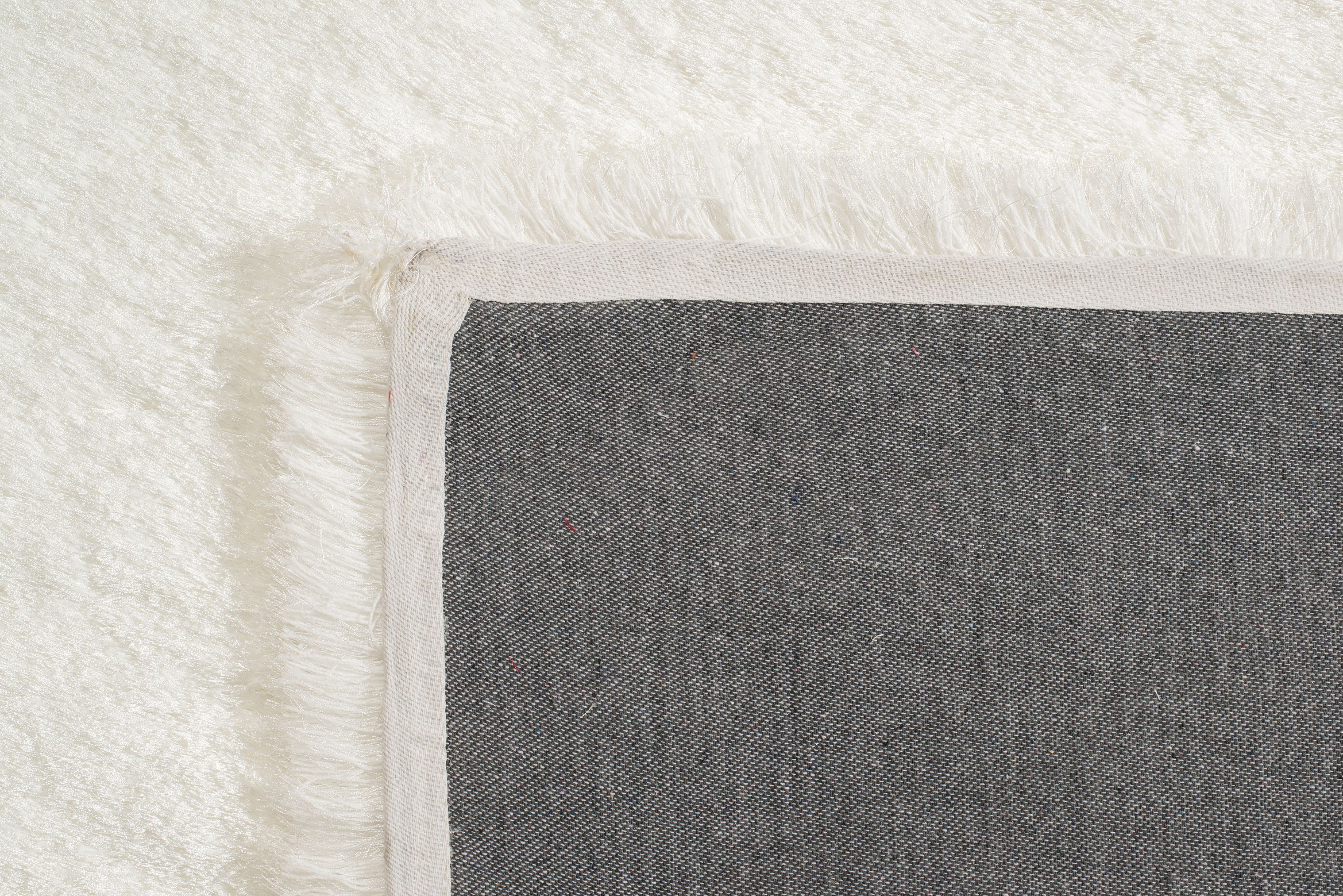 United Weavers Benella Mercia White Woven Polyester Shag Area Rug