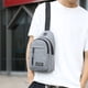 thumbnail image 2 of Bolsa de pecho de moda gris con orificio para USB y auriculares, mochila con correa cruzada multipropósito, 2 of 9