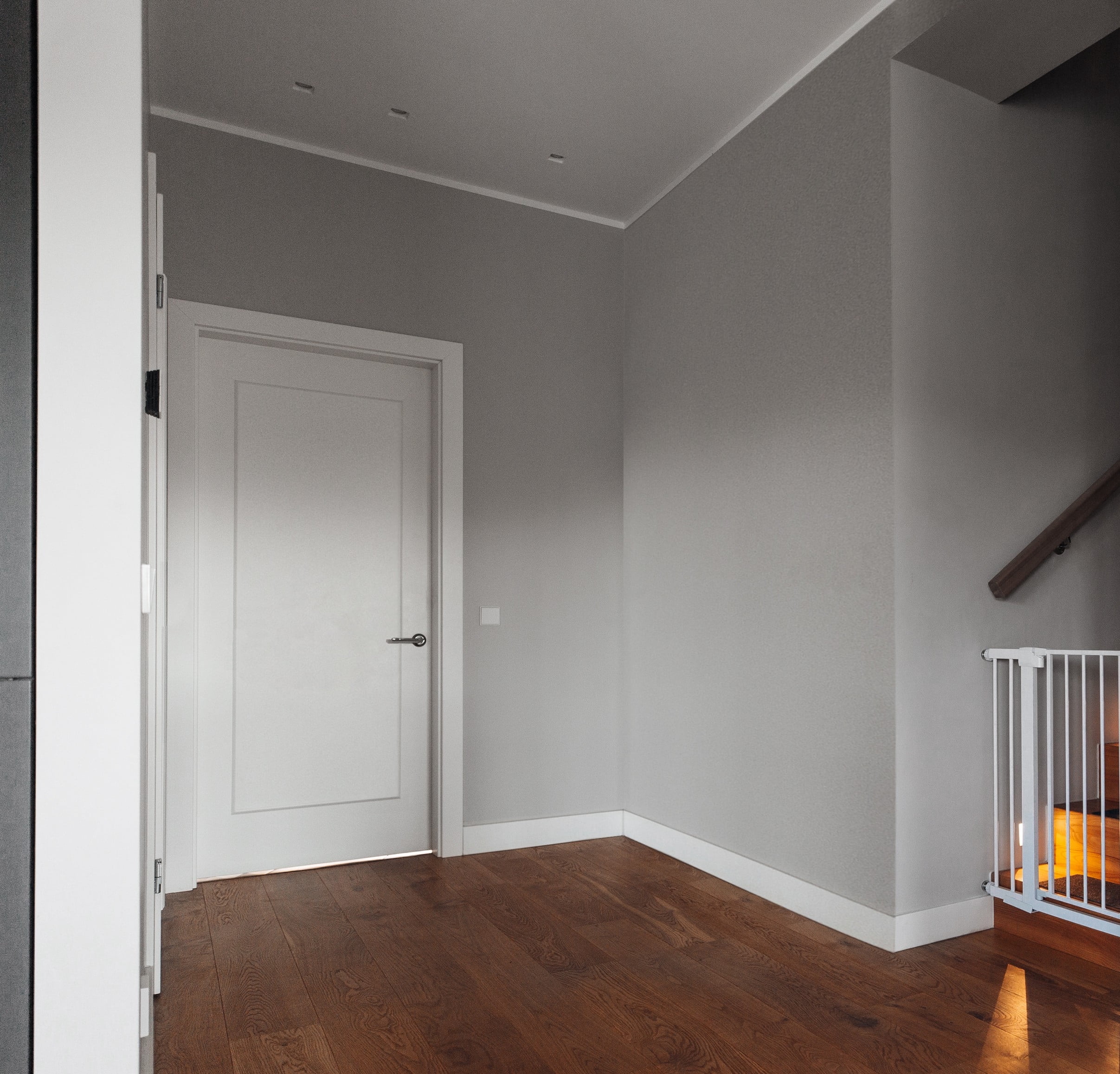 32 in. x 80 in. Right-Handed Solid Core White Primed Composite Single Pre-hung Interior Door Bronze Hinges