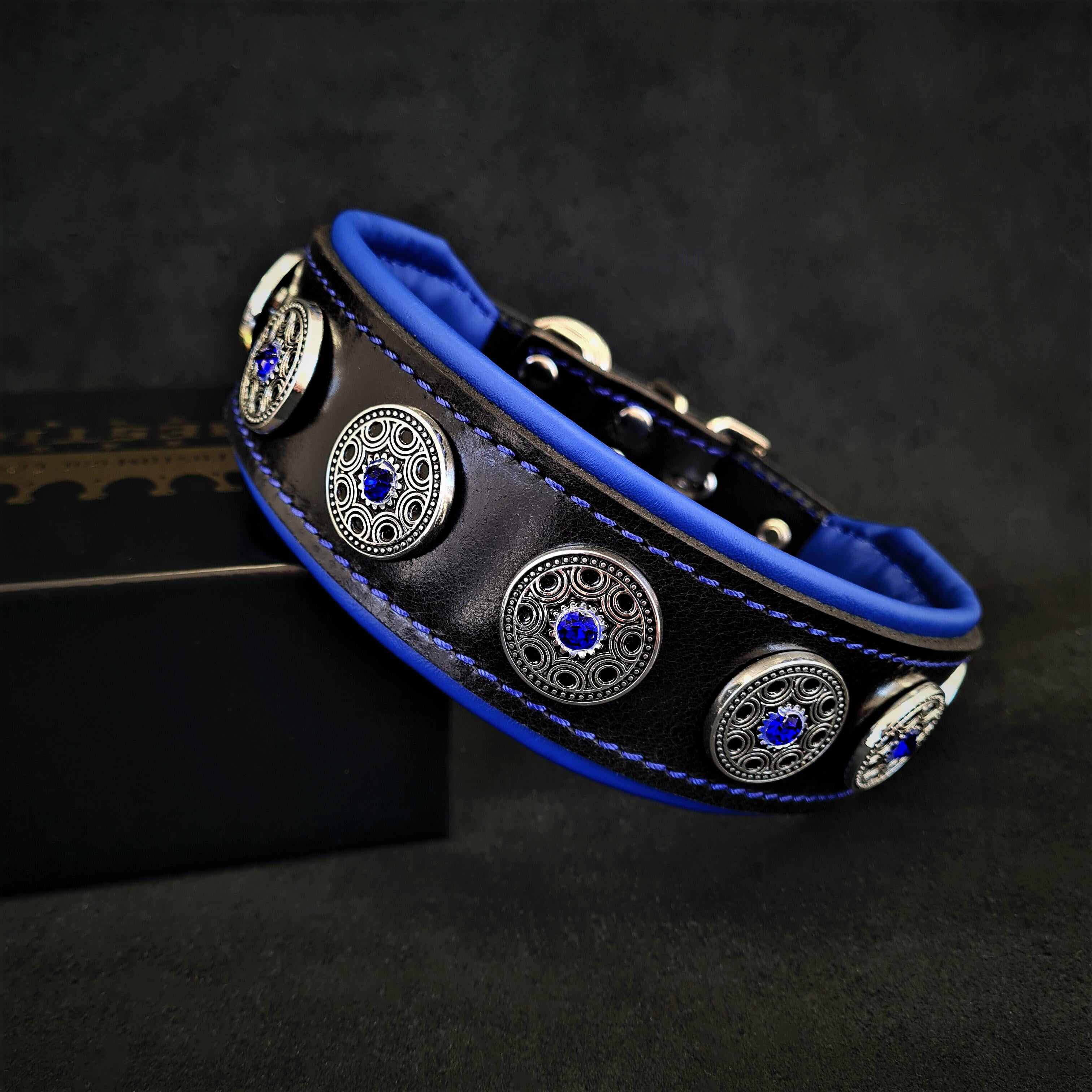 The Bestia "Bijou" Leather Dog Collar Black& Blue for Large Dog Breeds