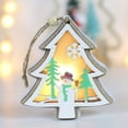 thumbnail image 5 of ER Decoraciones navideñas Árbol de Navidad de madera luminoso pequeño Caja de regalo de Navidad Decoraciones colgantes El tamaño del diseño de la escena es diferente. oso de fresa Electrónica, 5 of 5