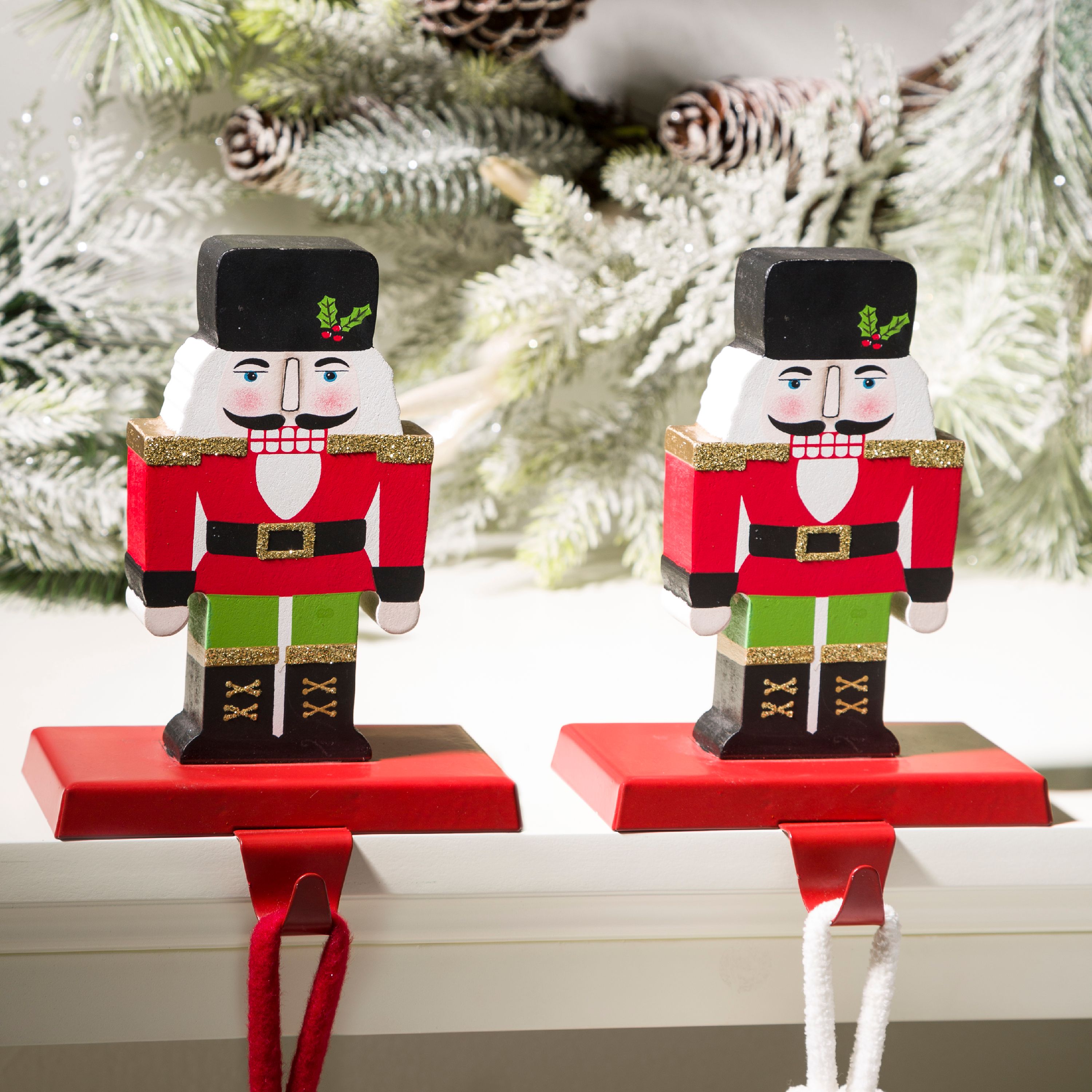 Glitzhome Wooden/Metal Nutcracker Stocking Holder, set of 2