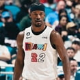 thumbnail image 1 of 2022-23 Temporada Jersey Miami Heat Hombres Camiseta De Baloncesto No . 22 Prensado Caliente Jimmy Butler Chaleco Deportivo, 1 of 4