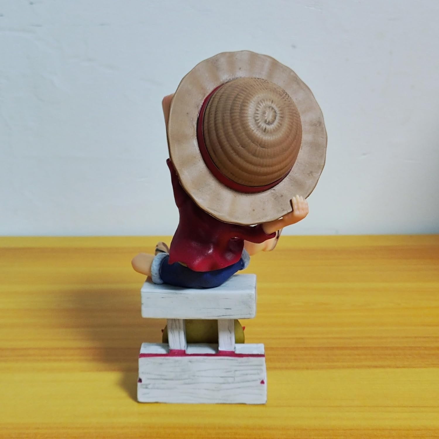 Newly Luffy Figure Sitting Q Version Hat Monkey D. Luffy Anime Figures 16cm/6.3inch Handmade PVC Cartoon Character Model Decoration Craft Gift