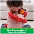 thumbnail image 2 of Peluche GUND Sesame Street Official Elmo Hug-a-Moves 35 cm, 2 of 8
