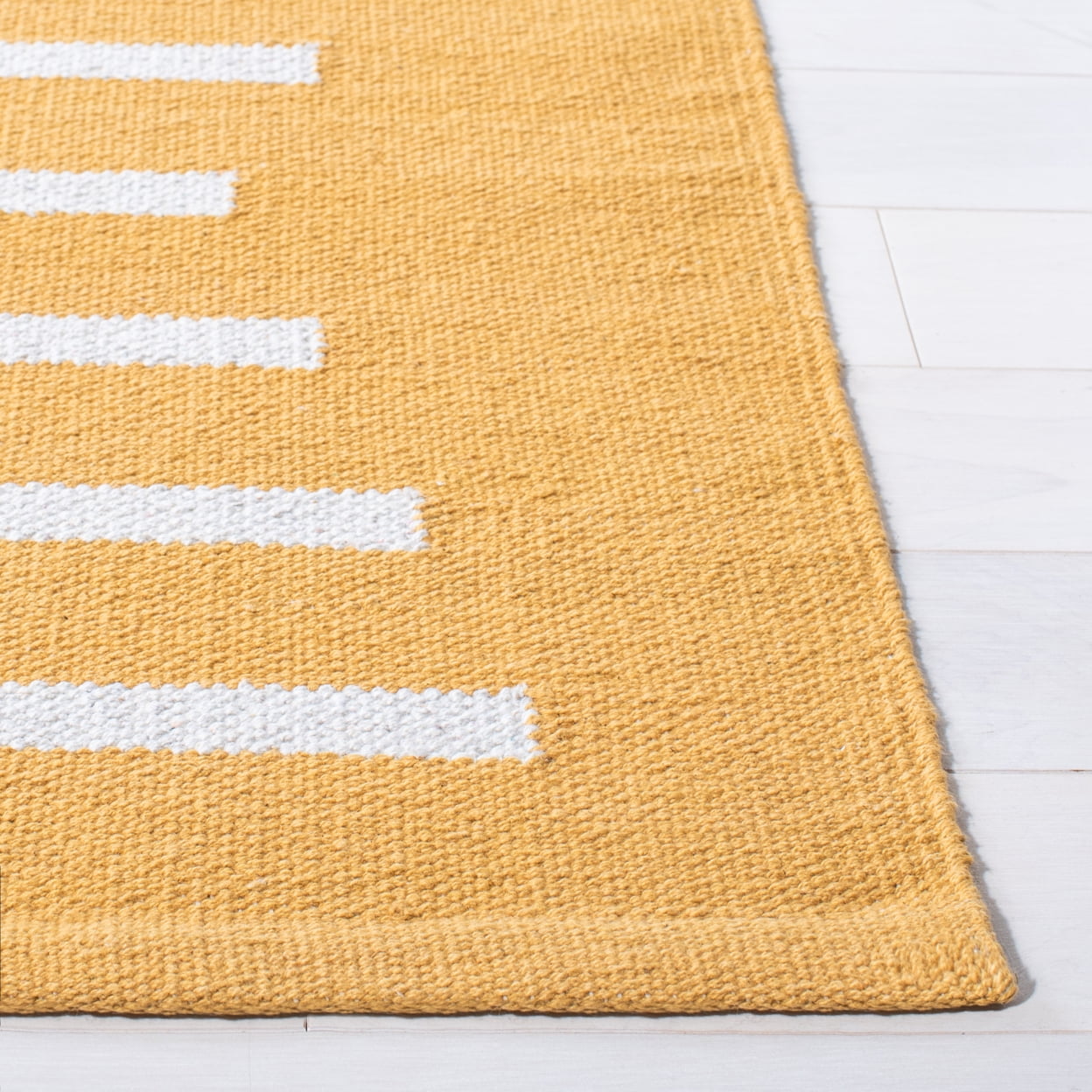 SAFAVIEH Montauk Amadine Striped Cotton Area Rug, Gold/Ivory, 6' x 6' Square