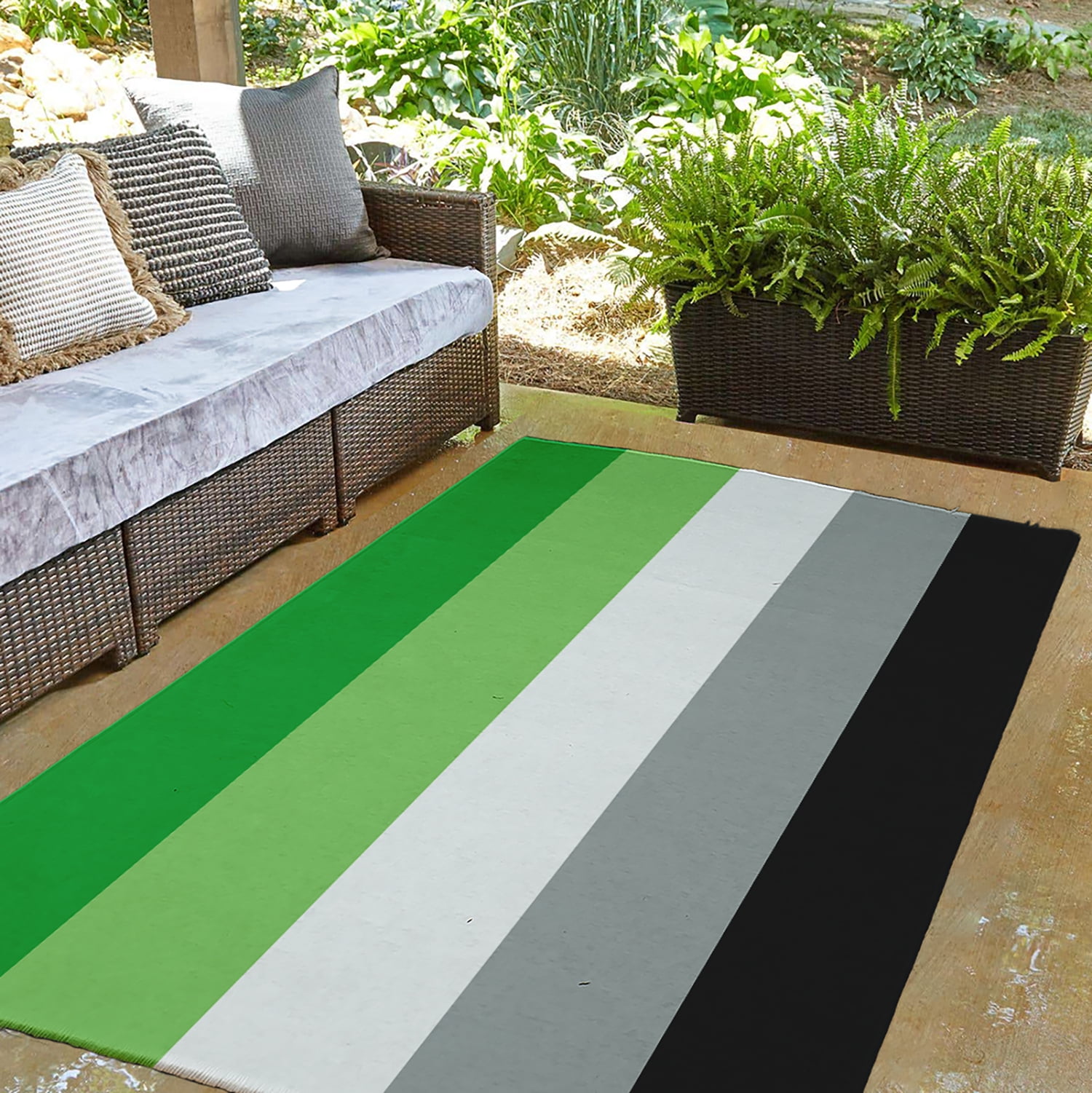 Simply Daisy 3' x 5' Aromantic Aromantic Chenille Indoor/Outdoor Rug