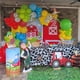 thumbnail image 2 of Kit de arco de guirnalda de globos de látex con estampado de vaca, 132 piezas, color rojo, amarillo y verde, suministros para fiestas de granja, decoración de cumpleaños con animales de granja, 2 of 5