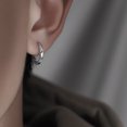 thumbnail image 2 of Pendientes tendencia de los hombres personalidad diseño de los hombres sentido nicho oreja hebilla Mobius pendientes oreja joyería plata ZefeiWu 9024715100429, 2 of 2