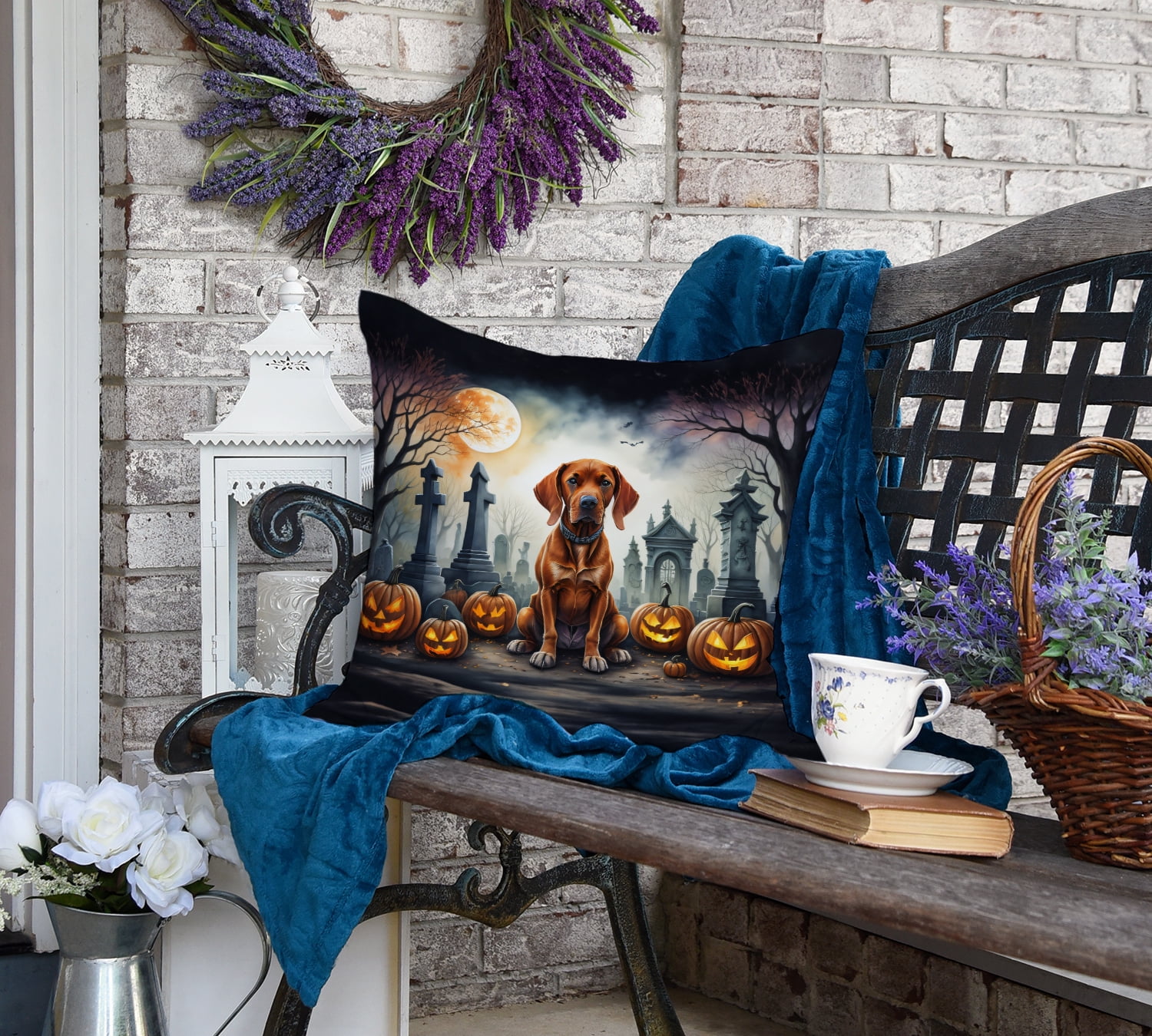 Vizsla Spooky Halloween Fabric Decorative Pillow 18 in x 18 in