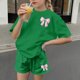 thumbnail image 4 of Conjuntos de blusas y camisas de cuello redondo y manga corta para niños, conjunto de dos piezas de top y pantalones cortos de manga corta con cuello redondo y manga corta para niños, top de poliéster, 4 of 6