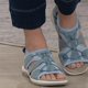 thumbnail image 4 of Khaki42Sandalias ultra cómodas para mujer Zapatos de playa de verano con soporte de arco para senderismo, 4 of 5