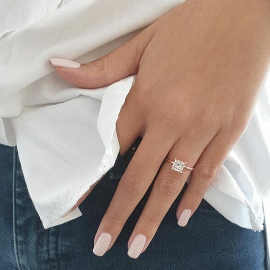 solitaire jewels 1CT Princess Cut Moissanite Solitaire Engagement Ring For Women, 10K White Gold