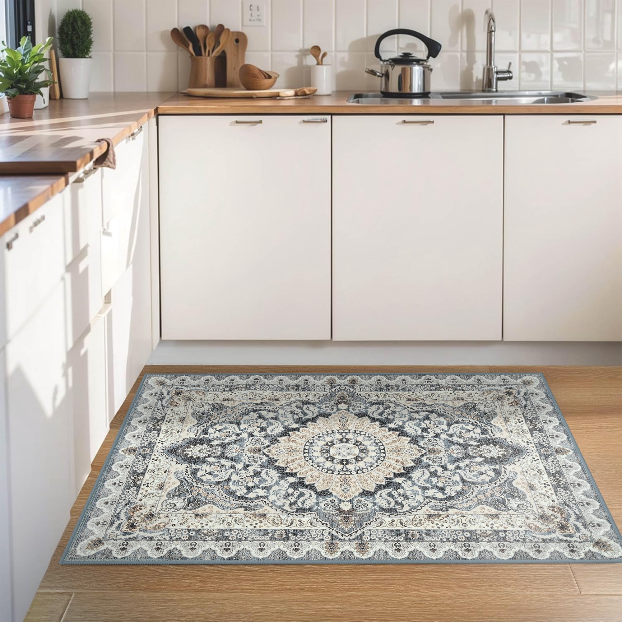Noahas 2x3 Indoor Outdoor Door Mat - Machine Washable Non-Slip Entrance Rug with Rubber Backing, Low Pile Washable Carpet for Front Door, Entryway, Home Decor - Brown