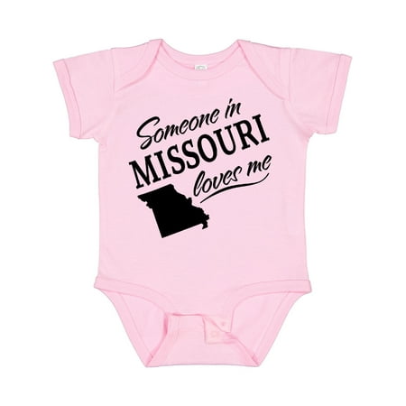 

Inktastic Someone in Missouri Loves Me Gift Baby Boy or Baby Girl Bodysuit