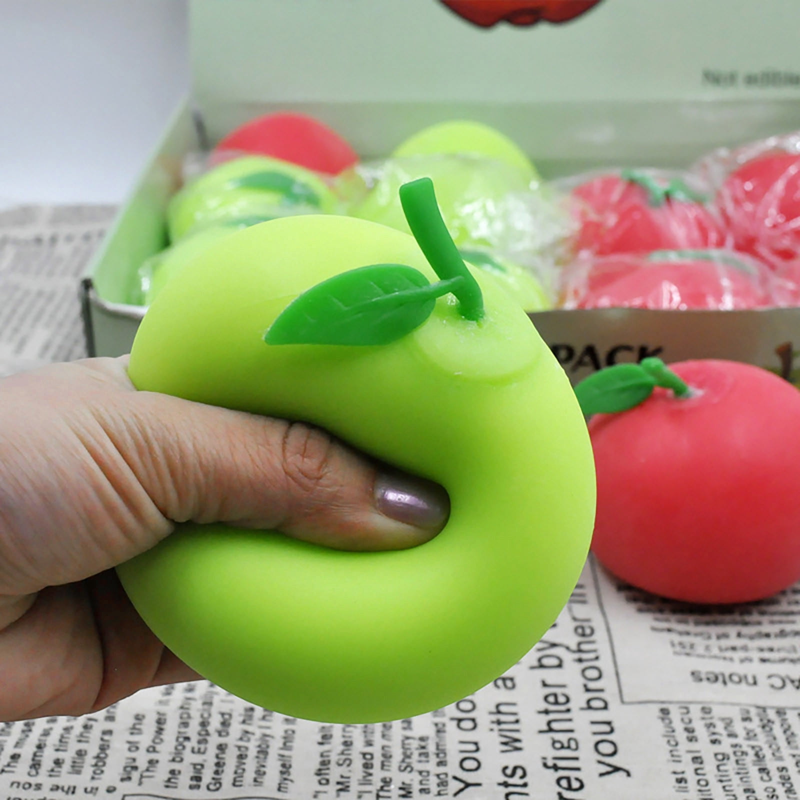 Realistic Apple Stress Ball Slow Rising Soft Scented Decompression Fidget Pu Squeeze Relief Adult Office Desk Home Decorative Kawaii Accessory