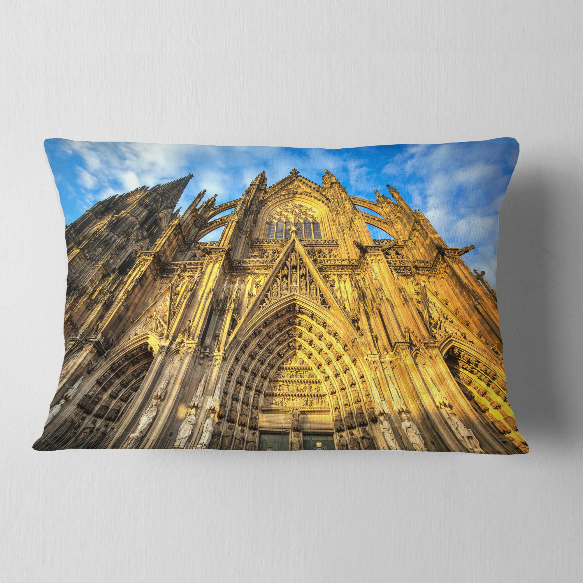 Designart Dom Church in City Cologne Lit By Sun - Cityscape Art Throw Pillow - 12x20