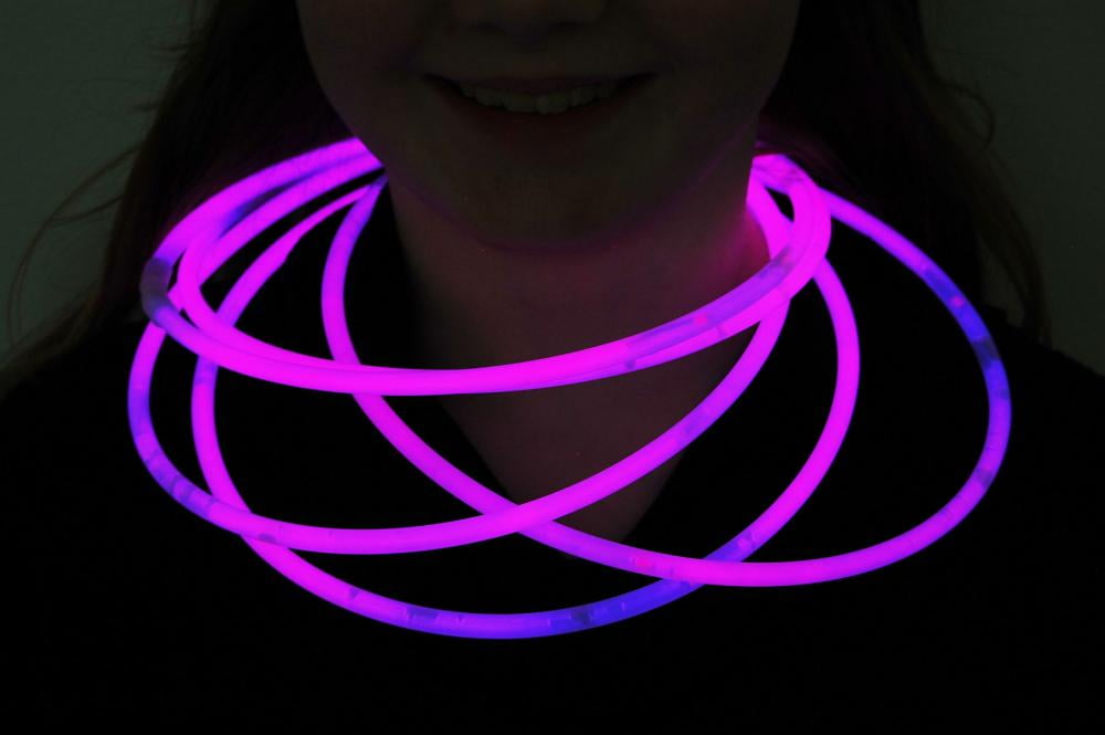 pink glow stick necklaces