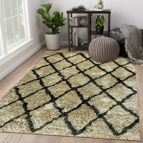LR Home Clio 5' x 7' Tan/Black Lattice Shag Durable Indoor Area Rug