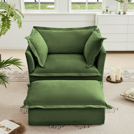 Spacious Seating & Elegant Hem - Comfortable and Sophisticated Living Room Decor