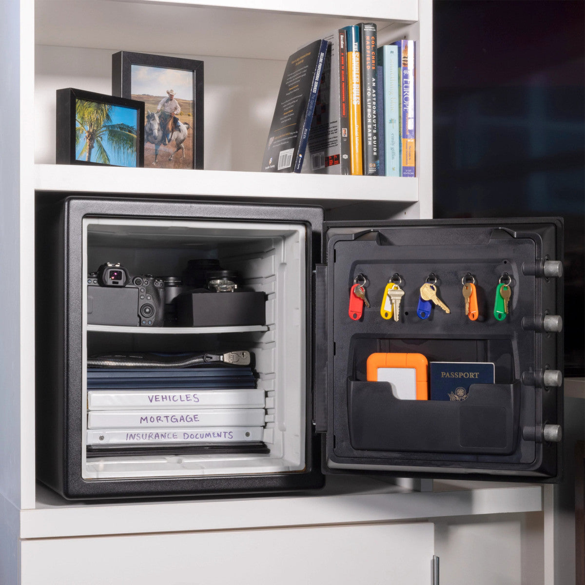 SentrySafe Sfw123es Fire-Resistant Water-Resistant Safe photo 2