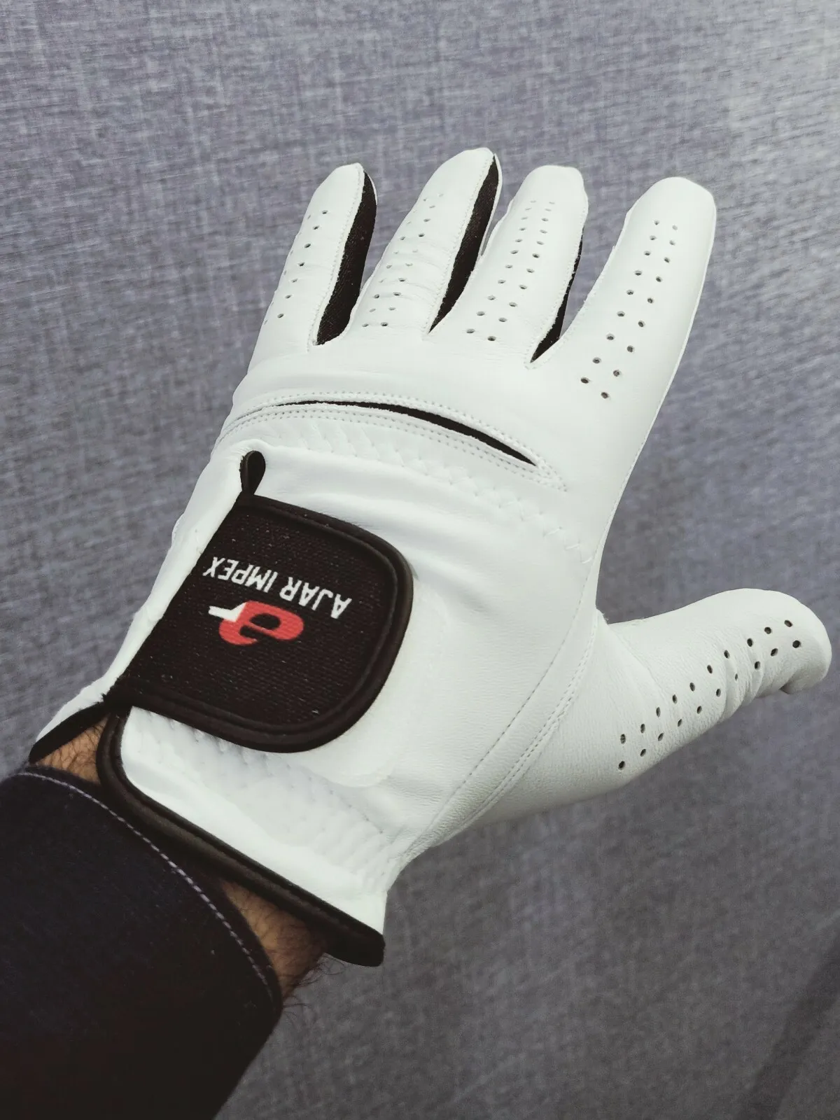 Golf Gloves All Weather, 100% Cabretta Leather, Durable & Breathable, Enhanced Grip for Men & Women, Comfortable Fit