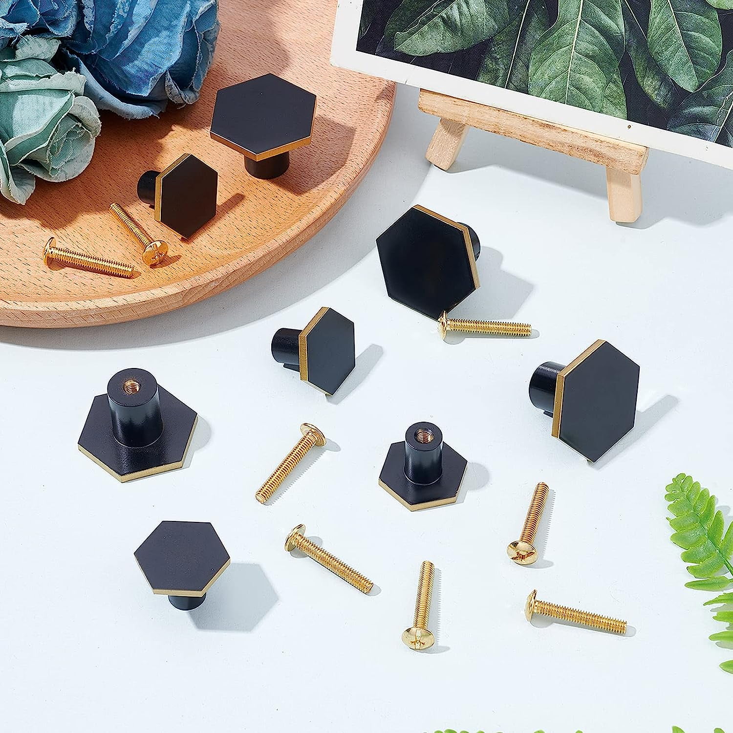 8pcs 2size Black Brushed Brass Knobs Gold Cupboard Knobs for Kitchen Copper Brass Cabinet Knobs for Drawer Brass Cabinet Knobs Pulls Hardware for DIY