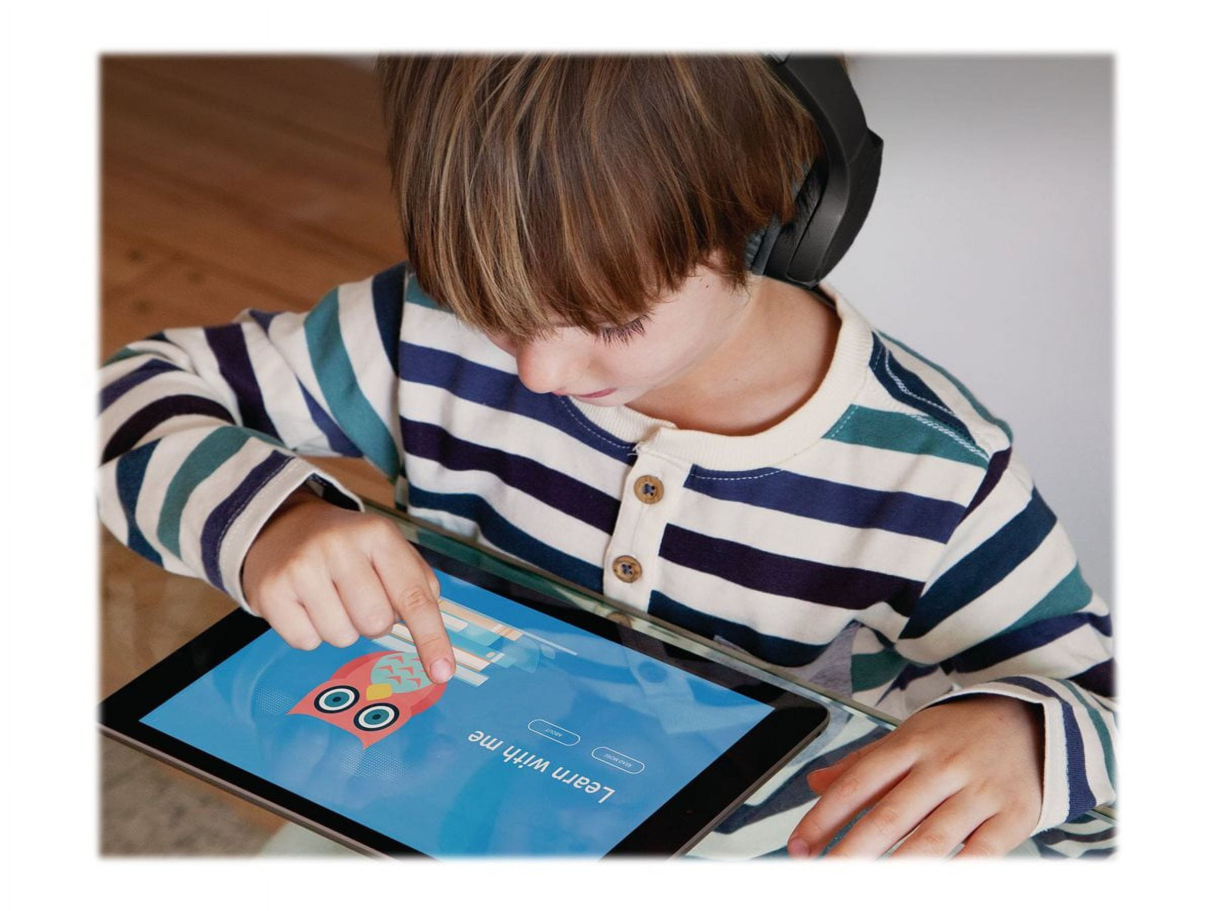 Belkin SoundForm Mini Kids Wired Headphones – Built-in Mic, 85dB Safe Volume, Fun Stickers, Ideal for Online Learning, Works with iPhone 15, iPad, Galaxy, Nintendo Switch 2 & more – Black