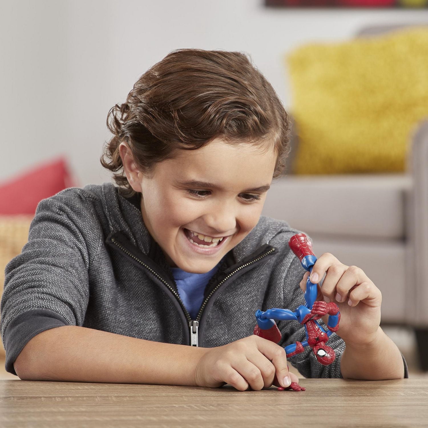 Marvel Spider-Man Bend and Flex - Figurine flexible Spider-Man de 15 cm, incluant accessoire